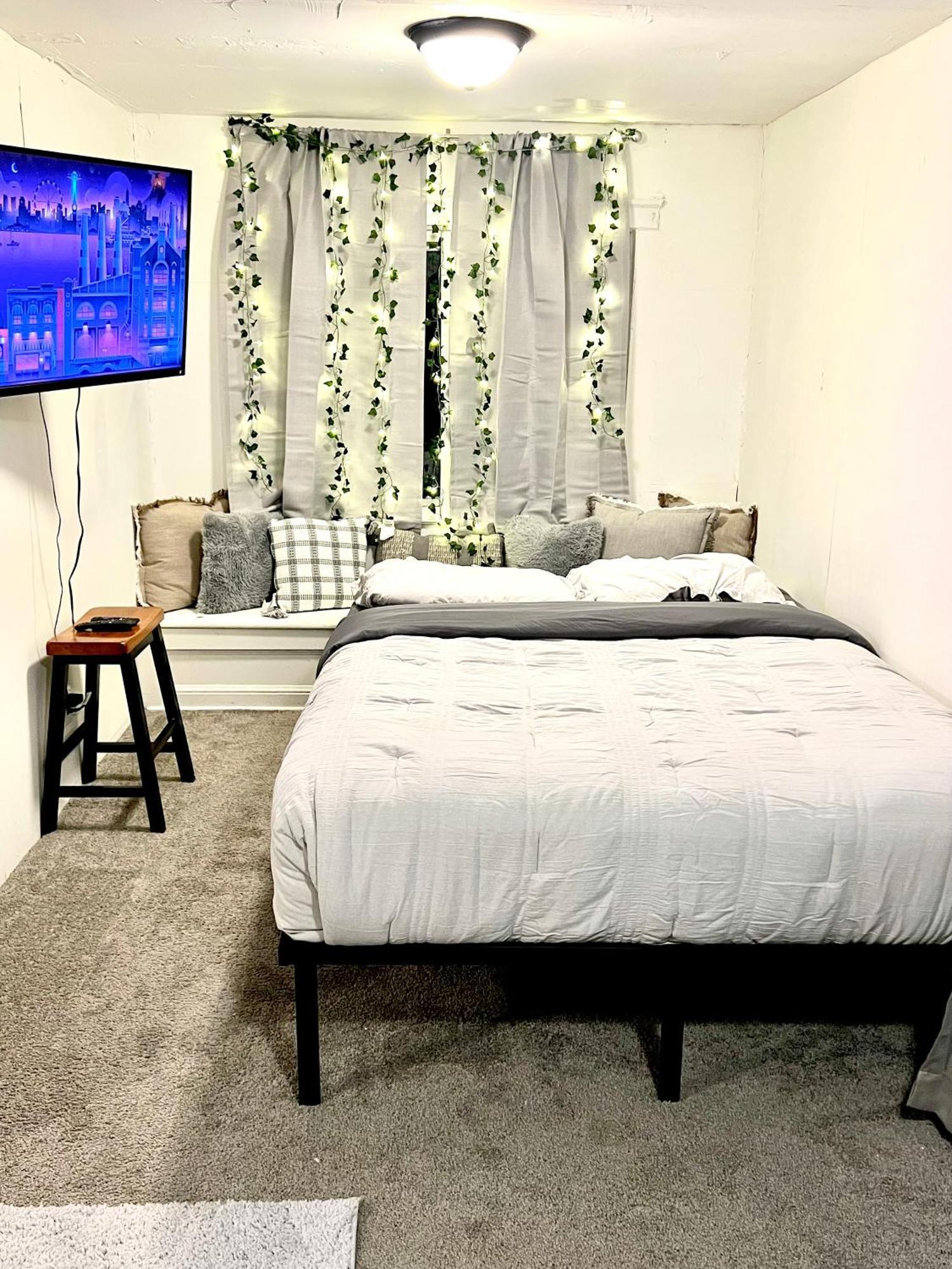 Two Bedroom Villa Studio With Fireplace & Living Room Detroit Luaran gambar
