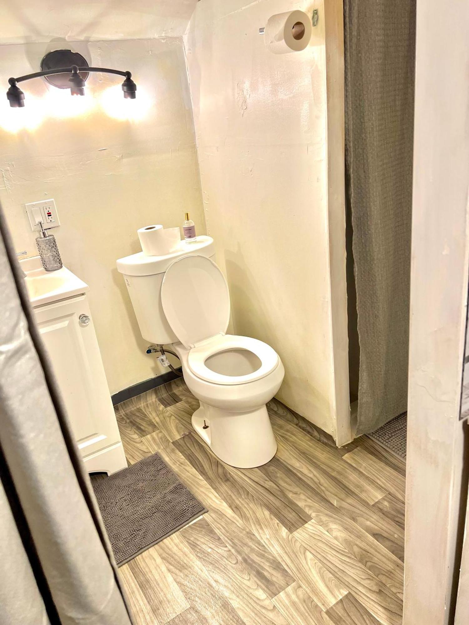 Two Bedroom Villa Studio With Fireplace & Living Room Detroit Luaran gambar